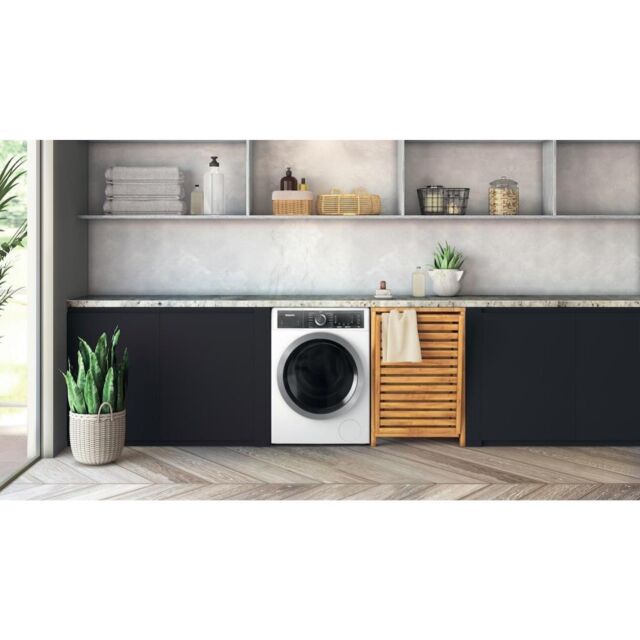 Hotpoint H6 W845WB UK Washing Machine - White