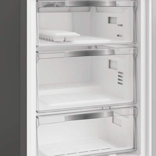 Hotpoint HPK26363W4UK Freestanding Dual No Frost 60/40 Fridge Freezer with Even Flow