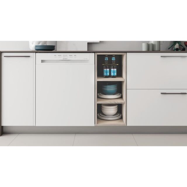 Indesit I3B L626 UK Push&Go Built-In Dishwasher