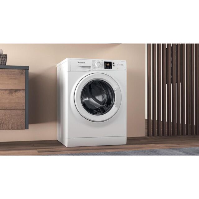 Hotpoint NSWM1045CWUKN Freestanding Washing Machine