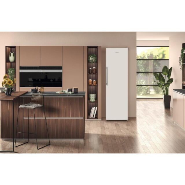 Hotpoint SH8 A2Q WRD UK Tall Larder Fridge