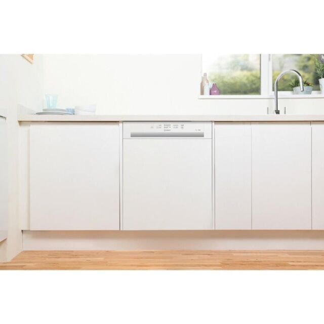 Indesit I3B L626 UK Push&Go Built-In Dishwasher