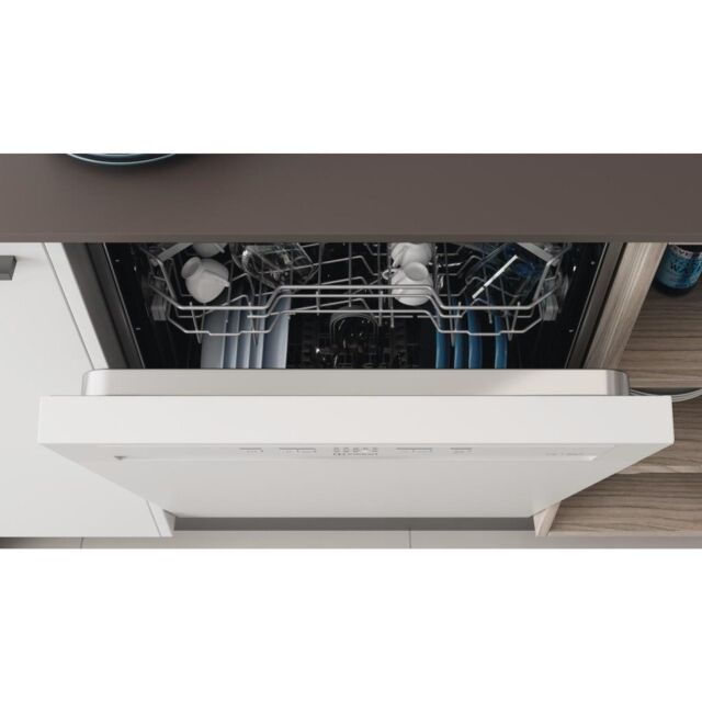 Indesit I3B L626 UK Push&Go Built-In Dishwasher