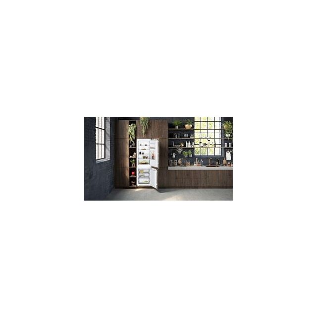 Neff KI7861FE0G, Built-in fridge-freezer with freezer at bottom