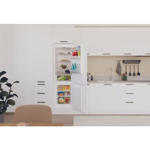 Candy CBBML18EK Integrated 70/30 Fridge Freezer - White - E Rated