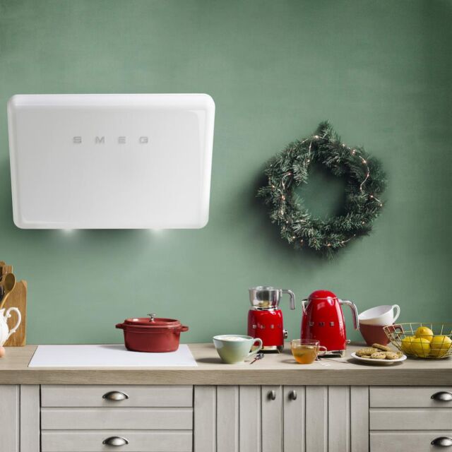Smeg KLF03RDUK Kettle, Red