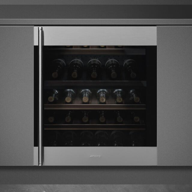 Smeg CVI338RX3 60cm Classic Undercounter Wine Cooler with Right Hand Hinge, Stainless Steel