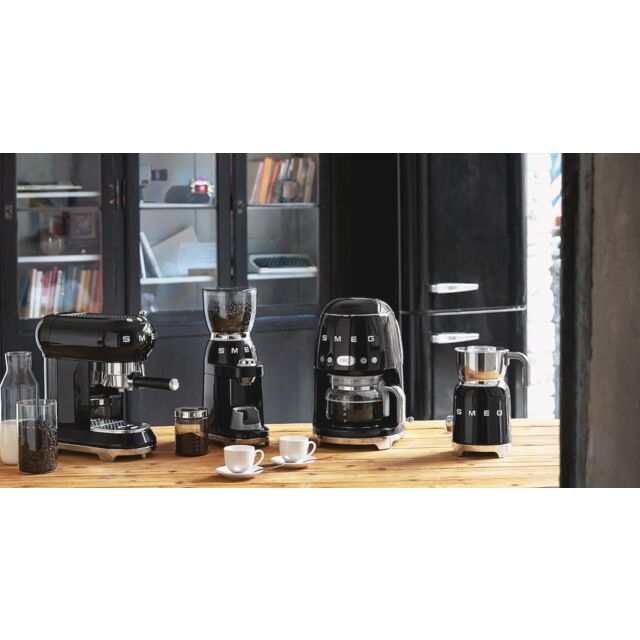 Smeg DCF02BLUK Drip Filter Coffee Machine