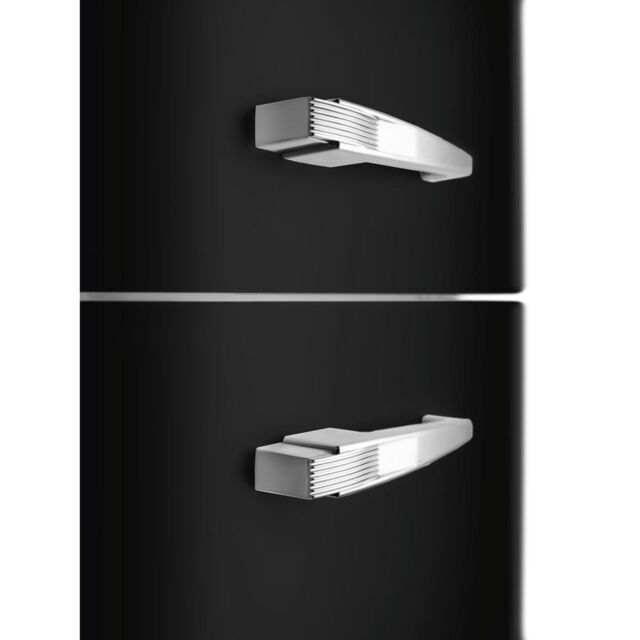 Smeg FAB32RBL6UK Retro Fridge Freezer Right Hand Hinge - Black