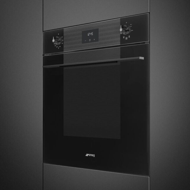 Smeg SF6100VB3 60cm Linea Multifunction Single Oven, Black