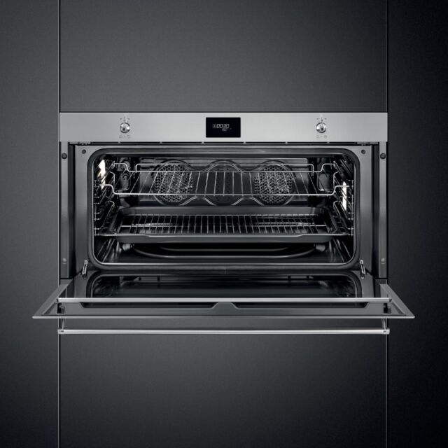 Smeg SFPR9301TX Pyrolytic Single Oven - Stainless Steel