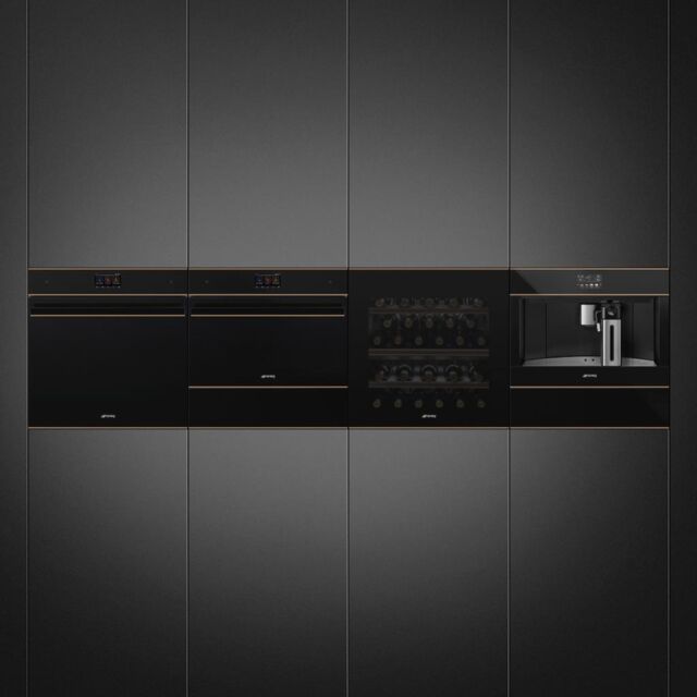 Smeg SOP6604TPNR 60cm Dolce Stil Novo Pyrolytic Oven with VIVOScreen, Copper