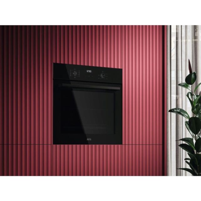 AEG OU5AB20CK Built-In Single Oven with AquaClean
