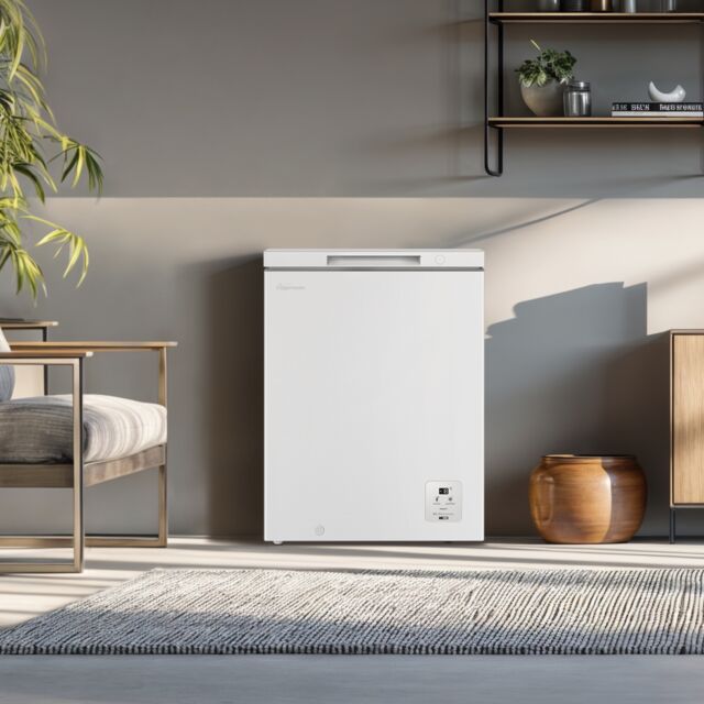Fridgemaster MCF145E 141L Chest Freezer, White 