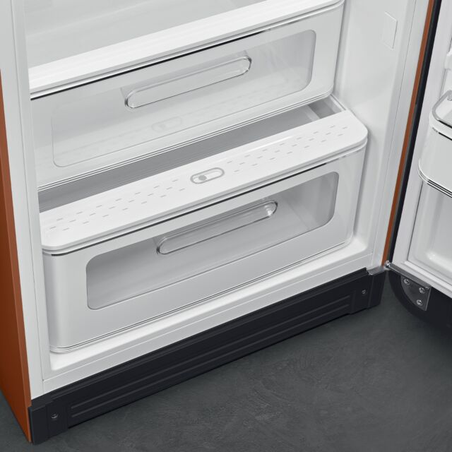 Smeg FAB28RDRU6 60cm 50s Style Right Hand Hinge Fridge with Icebox Rust