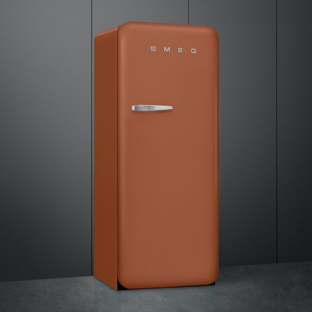 Smeg FAB28RDRU6 60cm 50s Style Right Hand Hinge Fridge with Icebox Rust